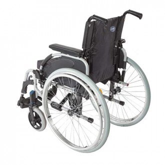 Кресла-коляска с ручным приводом Invacare Action 2 NG в Екатеринбурге