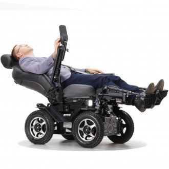 Инвалидная коляска с электроприводом Caterwil Ultra 4WD Lux в Екатеринбурге