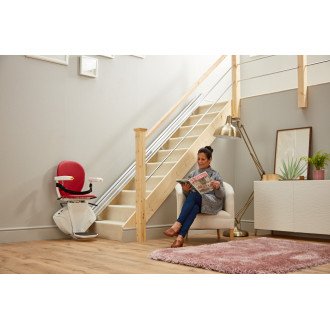 Подъёмник кресельный лестничный Bespoke Stairlifts Synergy в Екатеринбурге
